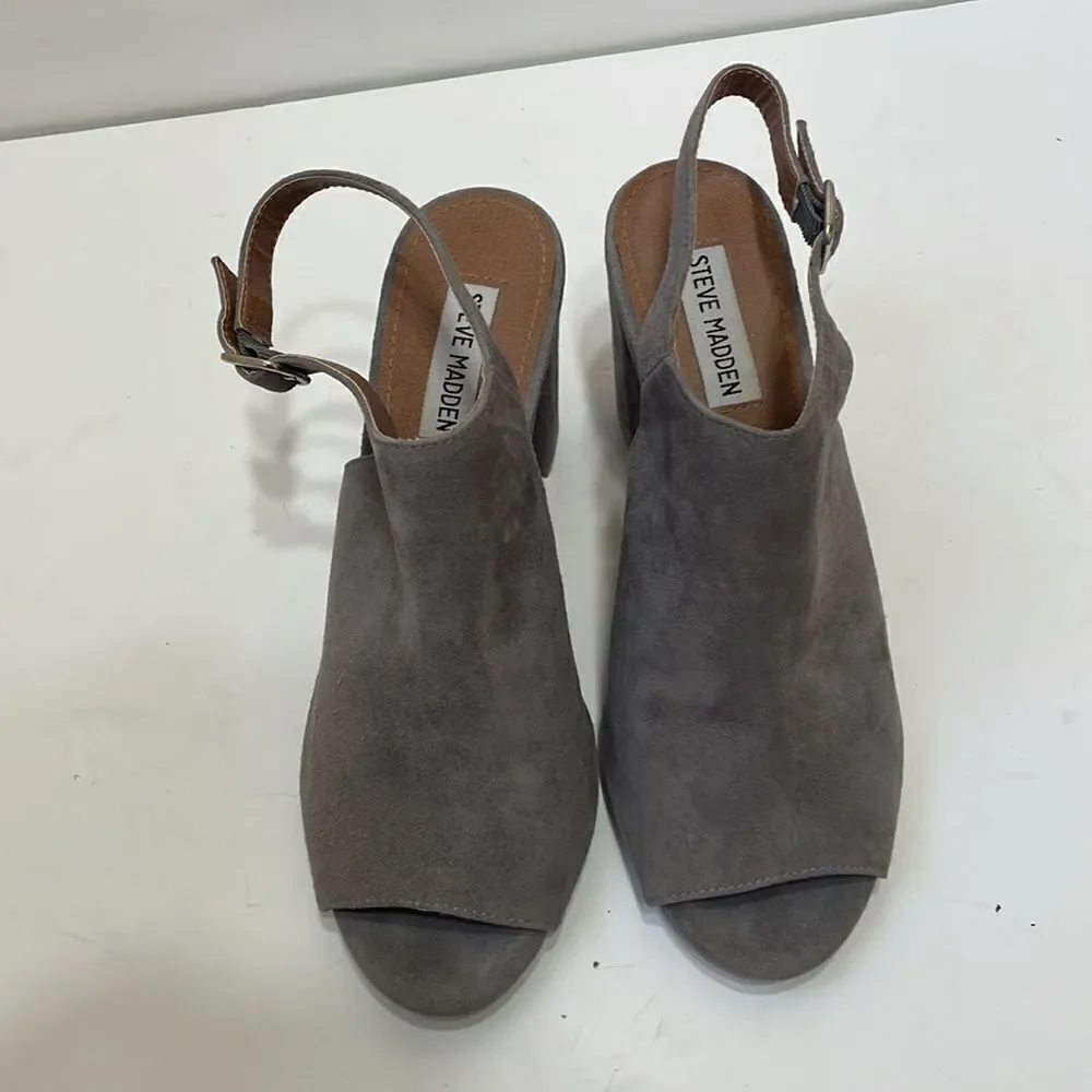 STEVE MADDEN SUEDE PEEP TOE‎ HEELS IN GRAY